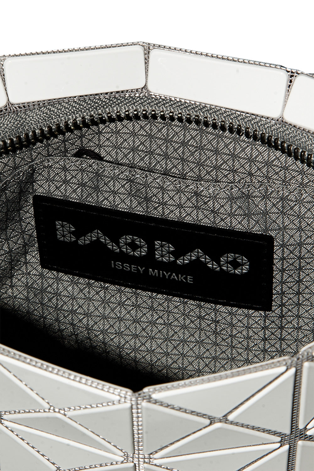 BAO BAO ISSEY MIYAKE Gürtel Tasche weiß