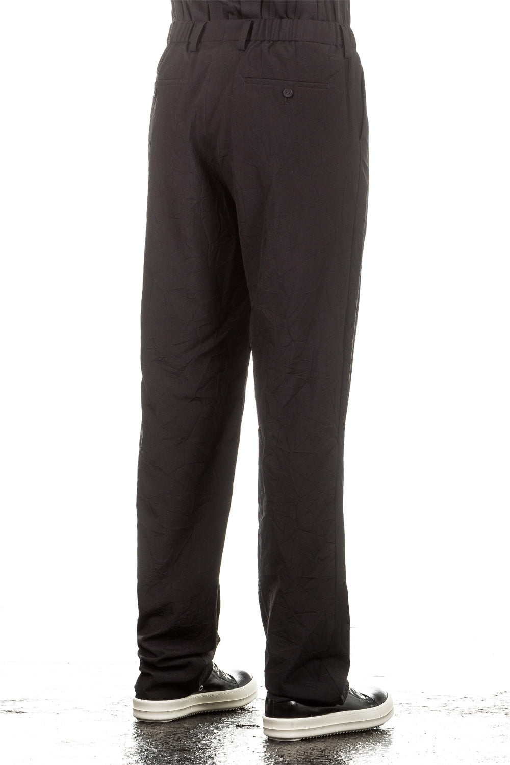 ISSEY MIYAKE Herren Hose Crashed Look schwarz