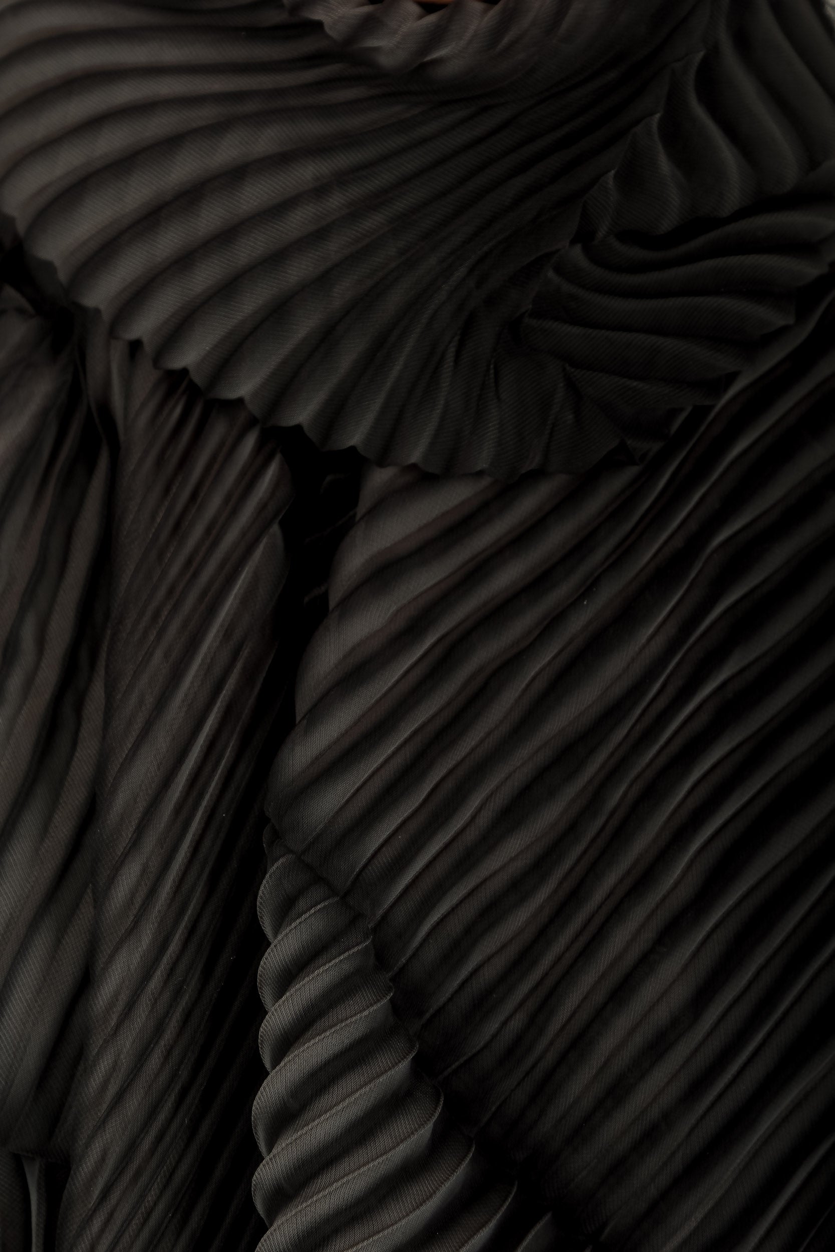 ISSEY MIYAKE PLEATS PLEASE Schal mit Shibori-Print schwarz grau